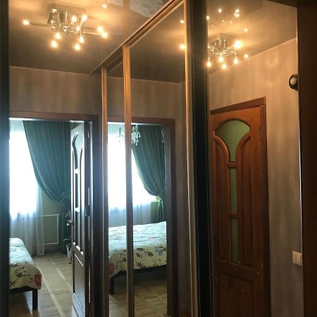 Апартаменты Ботанический Сад Kiev Buitenkant foto