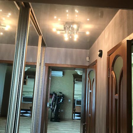 Апартаменты Ботанический Сад Kiev Buitenkant foto
