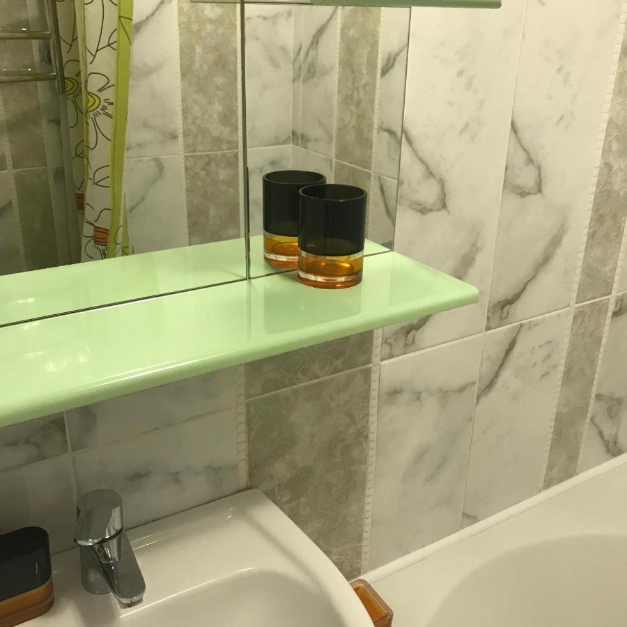 Апартаменты Ботанический Сад Kiev Buitenkant foto