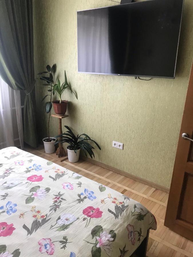 Апартаменты Ботанический Сад Kiev Buitenkant foto
