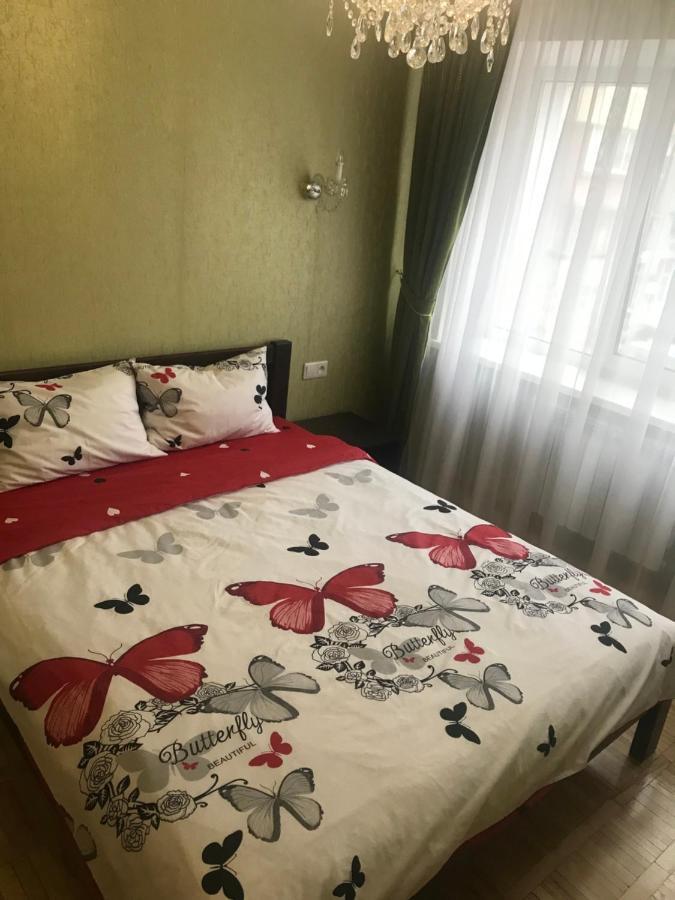 Апартаменты Ботанический Сад Kiev Buitenkant foto